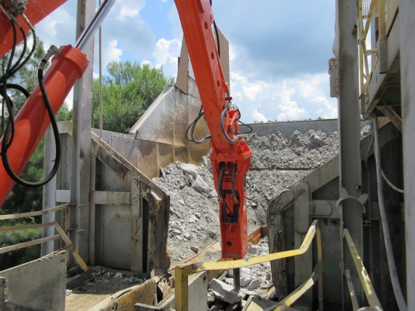 B600